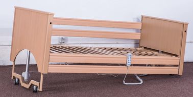 comprar Material de madeira com a cama dos cuidados de enfermagem dos rodízios do freio de cinco - função Fabricação em linha