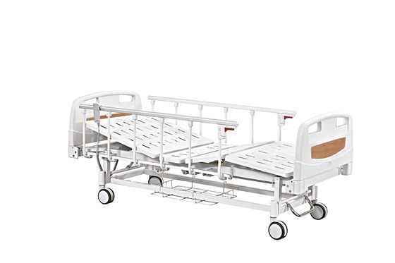 comprar Cama de hospital manual central manual aluída da roda de controle da placa de cabeça de dois PP da cama do cuidado Fabricação em linha