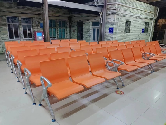 Cadeira de sala de espera de hospital com estrutura de aço