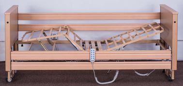 Material de madeira com a cama dos cuidados de enfermagem dos rodízios do freio de cinco - função
