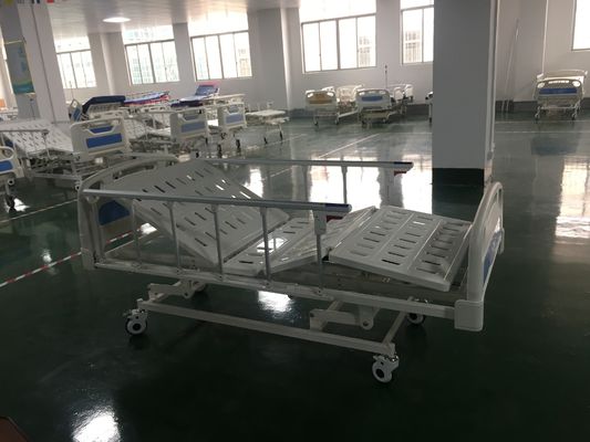 Cama de hospital manual aluída do ISO 680mm do CE dos rodízios 3 Multifunction luxuosos