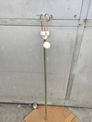 Altura médica do OEM do suporte do gotejamento do hospital do suporte IV do gotejamento do SUS ajustável