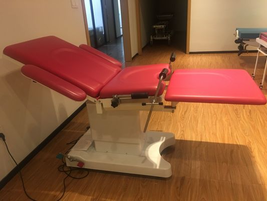 O exame obstétrico da mobília da clínica do hospital trabalha a cama Gynecological do parto