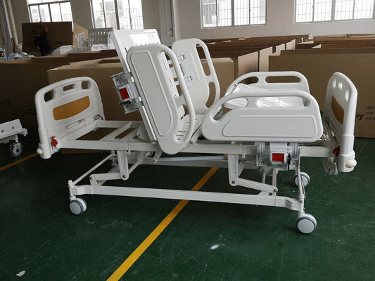 Cama de hospital manual da cama três paciente aluída com os rodízios de travamento centrais luxuosos