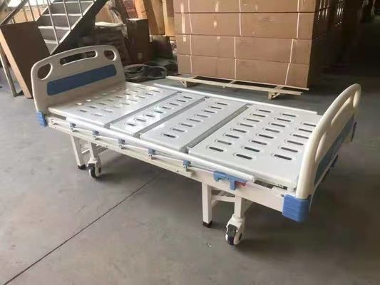 Cama de hospital manual aluída da cama do assistência ao paciente do hospital do metal 3 Multifunction