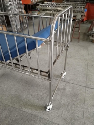 Cama de hospital infantil material de aço inoxidável médica